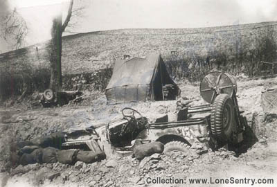 [Dug-in U.S. Army Jeeps in Italy WWII]