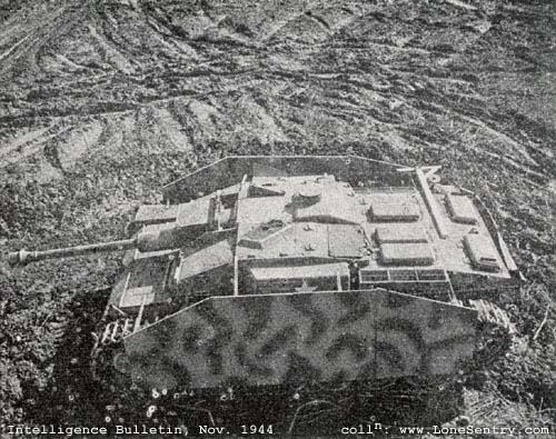 [A top view of the 7.5-cm Stu. G. 40. (Stug III)]